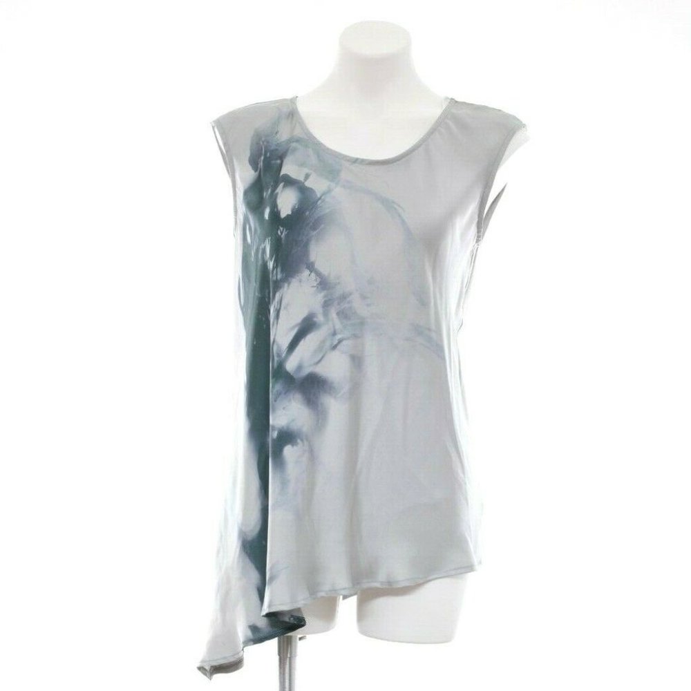 *Bellatrix Asymmetrical Abstract Print Top Size S